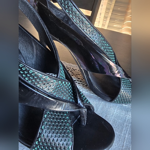 L.A.M.B. 4 inch size 8 heels - Picture 2 of 8